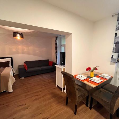Amazing Apartment Zborovska Prága Kültér fotó