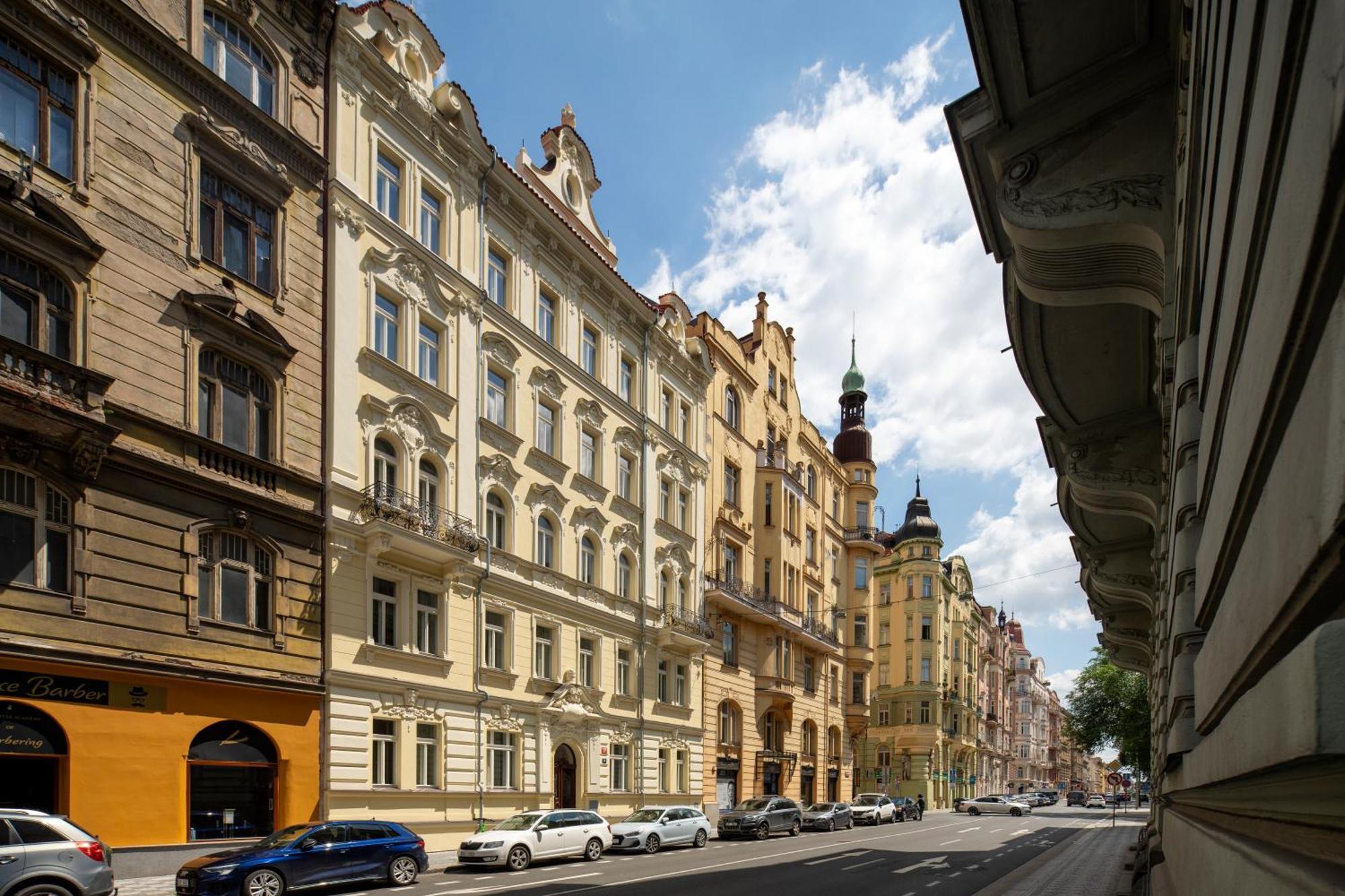 Amazing Apartment Zborovska Prága Kültér fotó